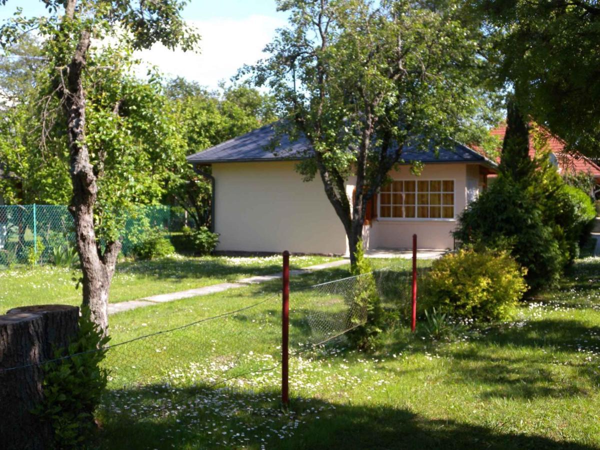 Holiday Home In Balatonfenyves 18357 외부 사진